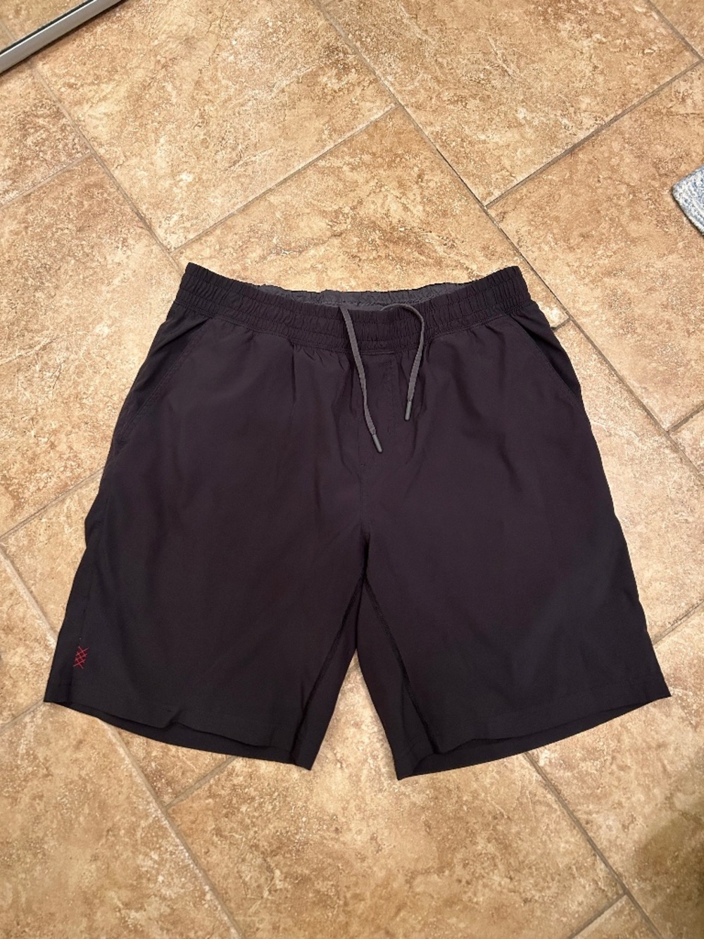 RHONE Mako 9” Black Linerless Short Size L
